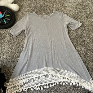 Gray tunic with white fringe